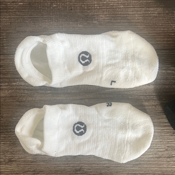 lululemon athletica Black and White Ankle Socks Size M - Picture 2 of 5